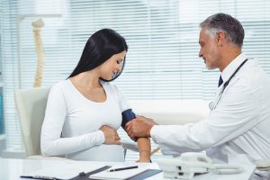 Hipertensão na gravidez: perigo para mãe e bebê